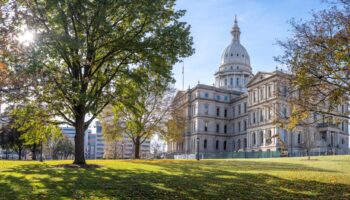 Michigan continues to lead in clean energy growth amid policy uncertainty