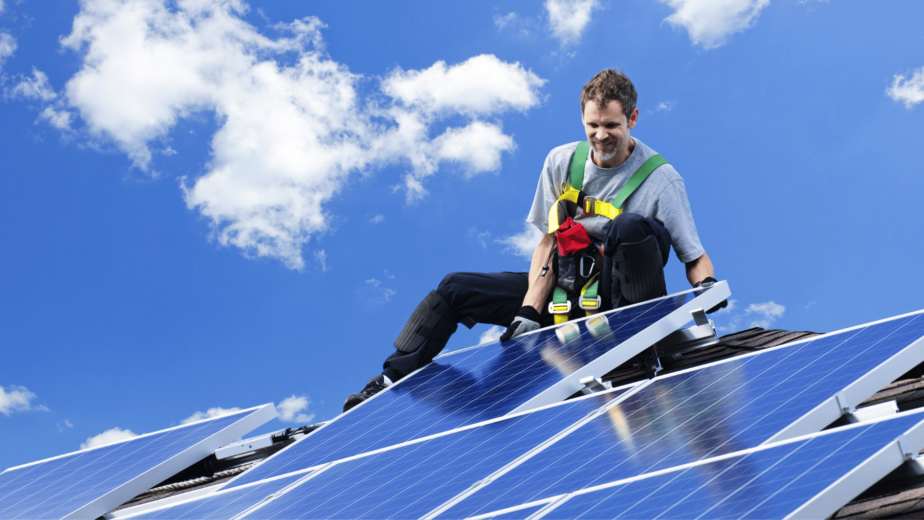 Installing Solar Panels: A 2025 Guide